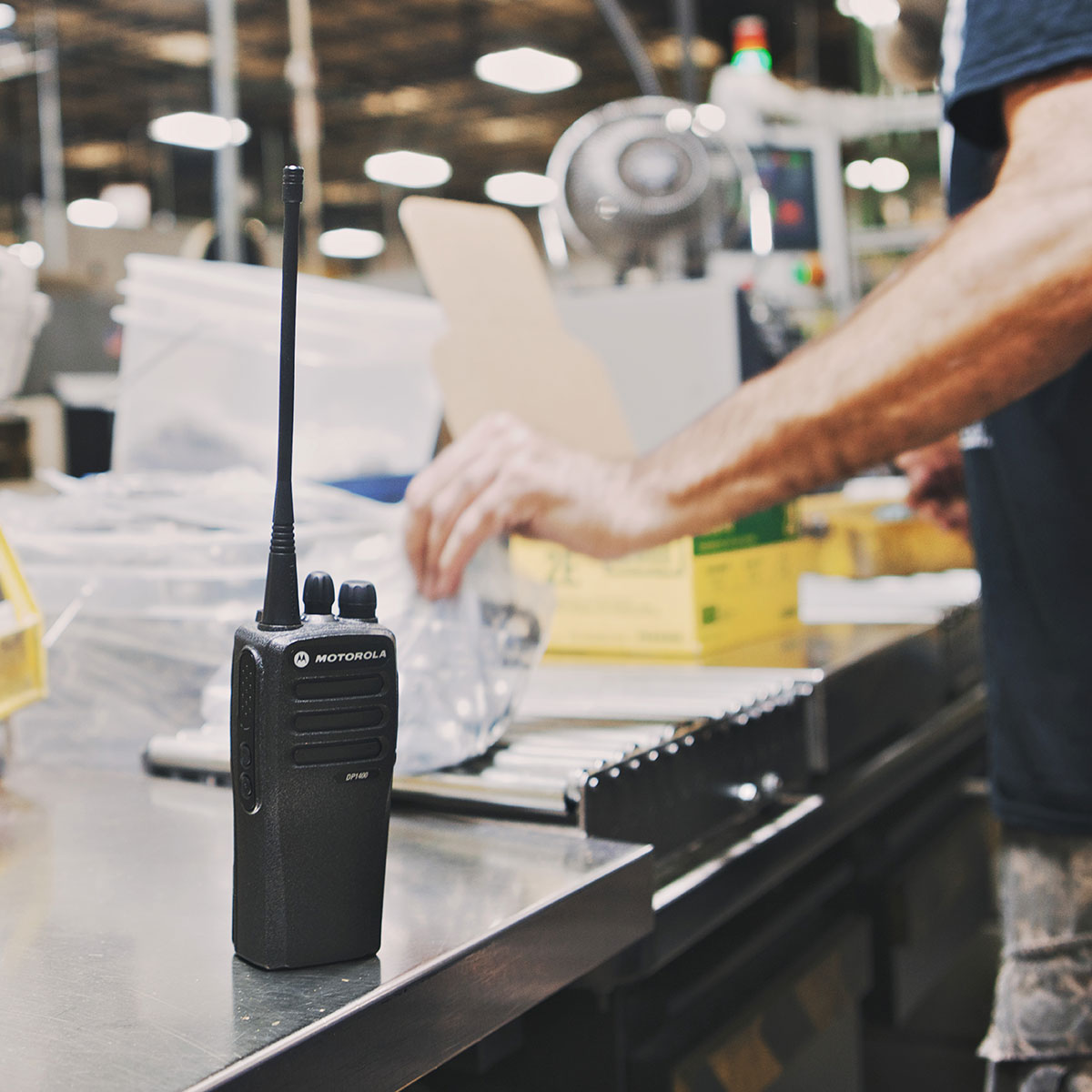 Compra Radios de Comunicación Motorola Solutions y Potencia la Conexión de tu equipo con Tecnología de Vanguardia.